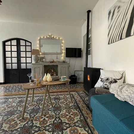 Bed and Breakfast Chez Tatie Ménie Fraissé-des-Corbières Esterno foto