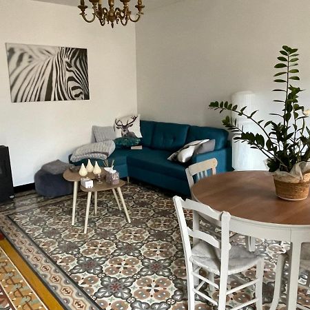 Bed and Breakfast Chez Tatie Ménie Fraissé-des-Corbières Esterno foto