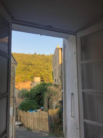 Bed and Breakfast Chez Tatie Ménie Fraissé-des-Corbières Esterno foto