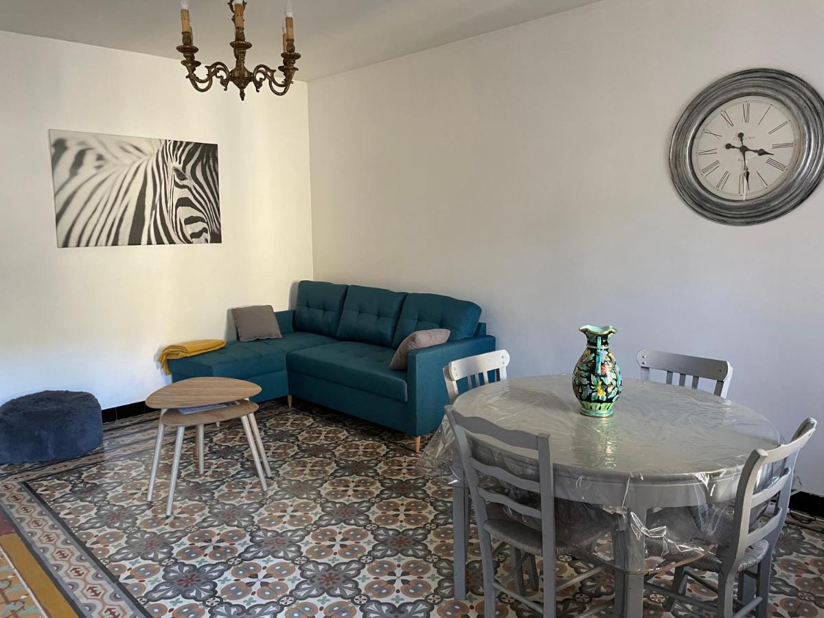 Bed and Breakfast Chez Tatie Ménie Fraissé-des-Corbières Esterno foto